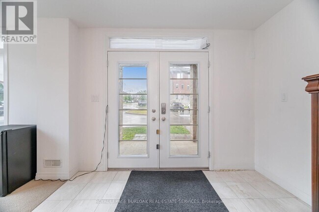 Photo du bâtiment - 30 Times Square Blvd