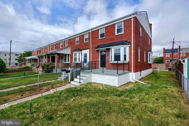 Building Photo - 1944 Quentin Rd