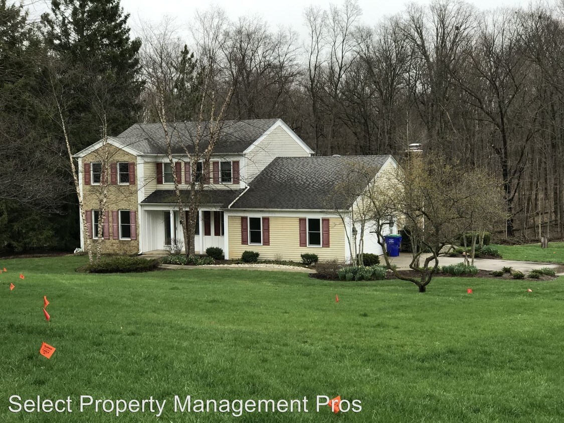 Primary Photo - 15638 Auburn Rd