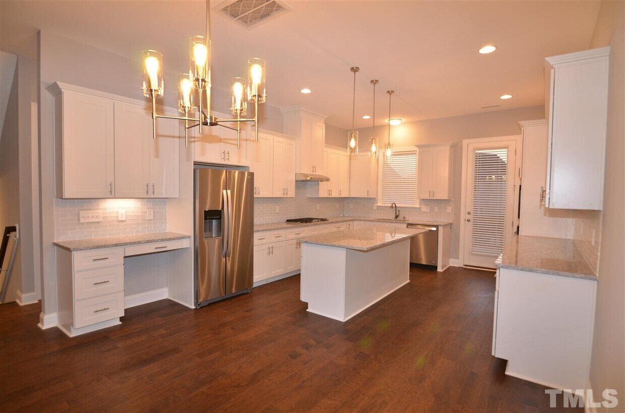 101 E Winmore Ave, Chapel Hill, NC 27516 Townhome Rentals in Chapel