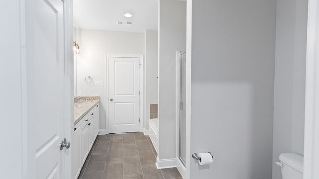 Foto del edificio - 3 Bedroom Townhomes Off Burbank