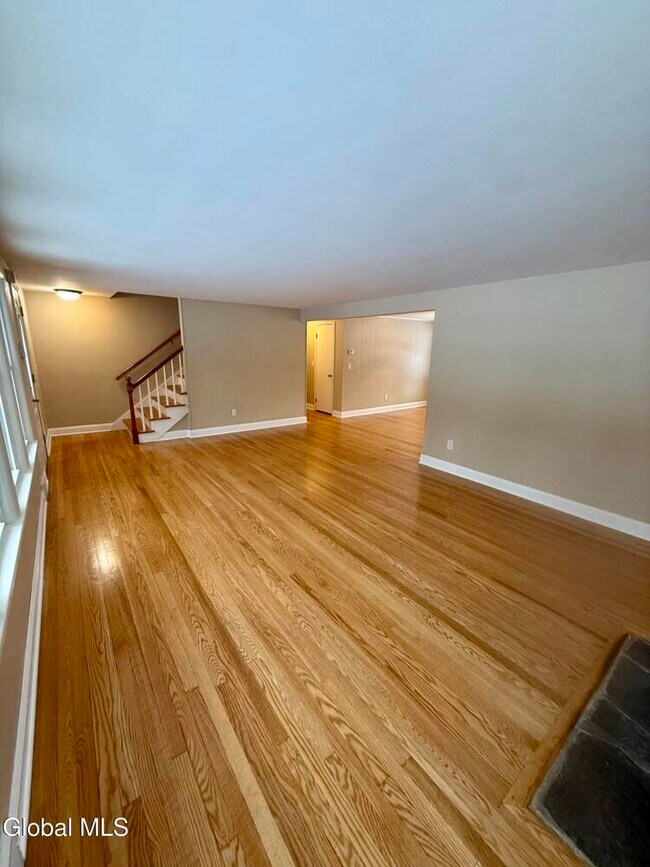 Foto del edificio - 2 Pinewood Ct