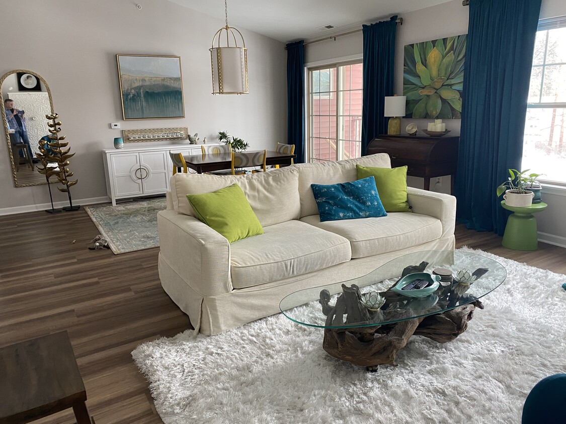 Living-Dining - 650 Preservation Trl