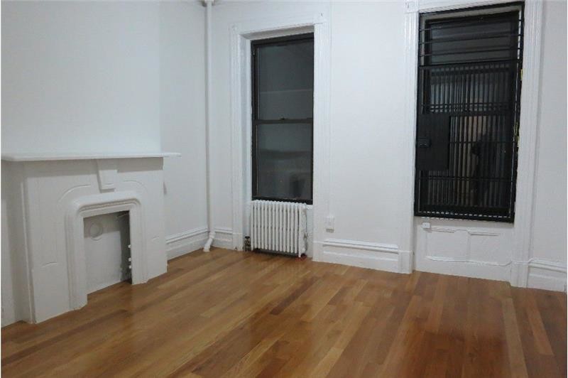 Primary Photo - 707 9th Ave