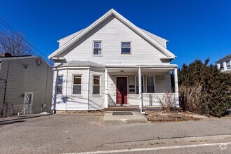 Building Photo - 310 Forest St