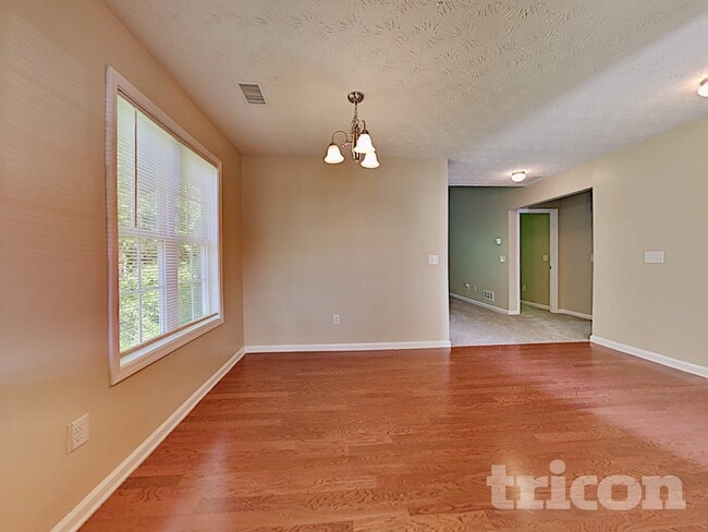 Foto del edificio - 1416 Meadow Ct