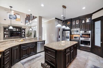 Building Photo - 21603 Christopher Lake Ct