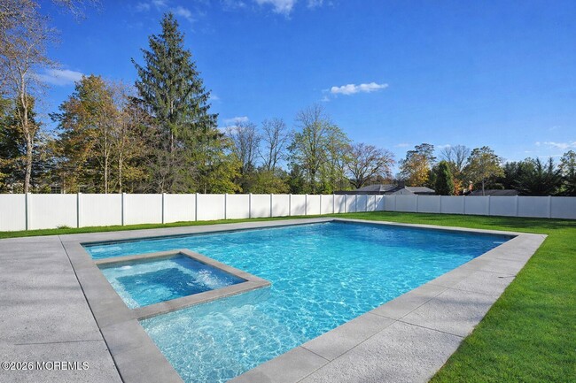 Foto del edificio - 98 Hollywood Ave