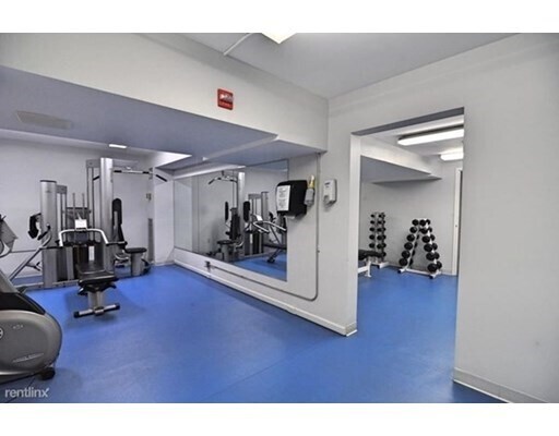 Building Photo - 1731 Beacon St