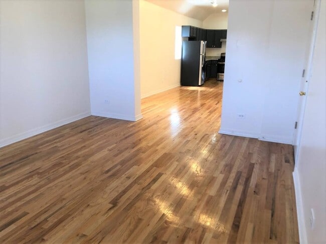 Foto del edificio - 5906 S La Salle St