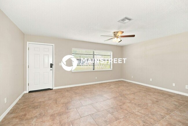 Foto del edificio - 4 Bedroom Pet-Friendly Home in Palm Bay, FL with Main Street Renewal