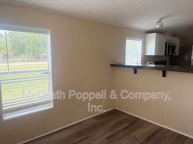 Foto del edificio - 12703 Lovers Ln