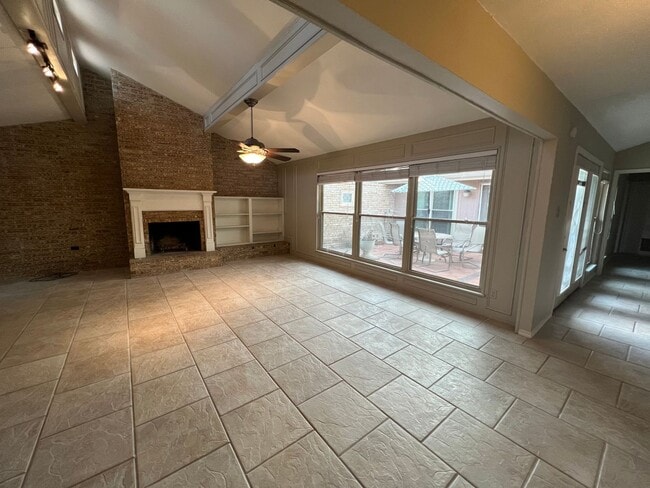 Building Photo - For Lease - 6347 Mecca - Odessa, TX