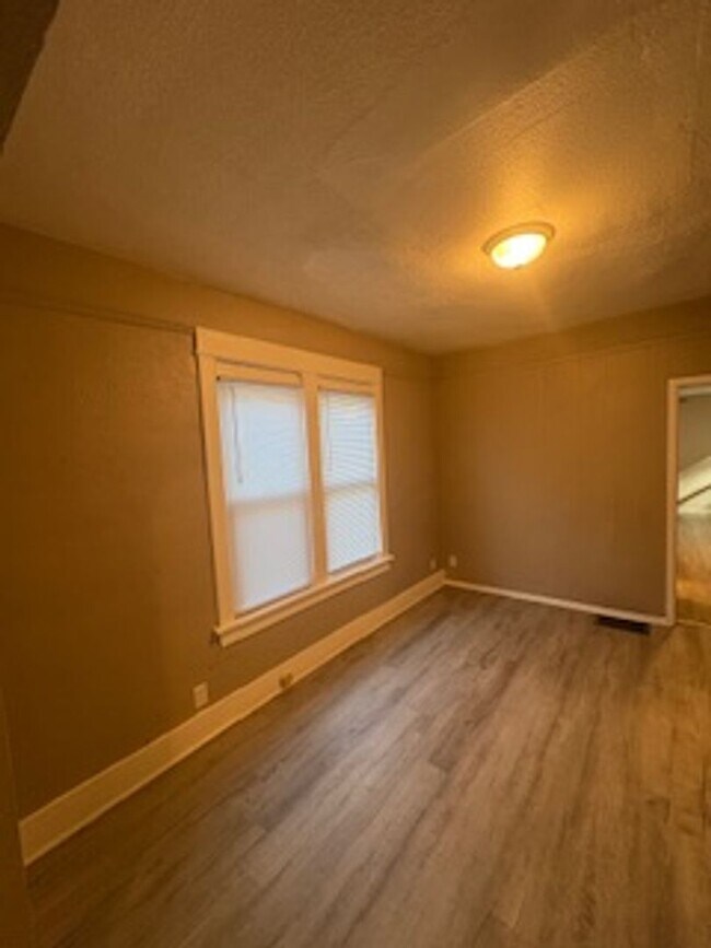 Foto del edificio - 3 Bedroom / 2 Bathroom House in Peoria, IL