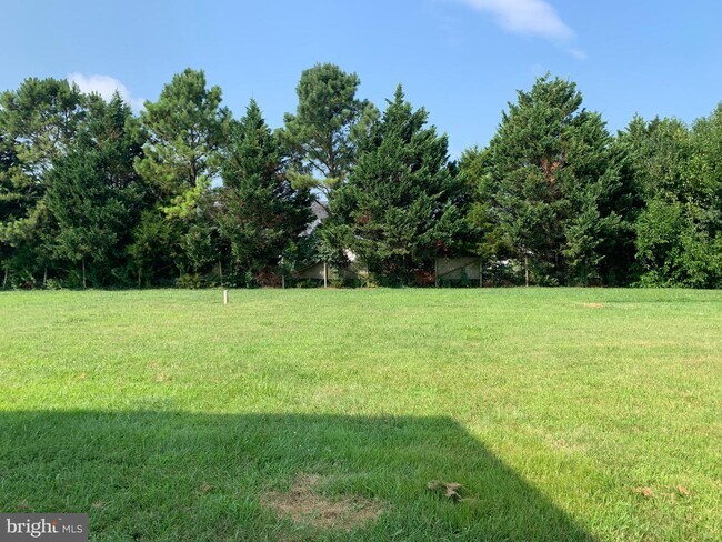 Foto del edificio - 8578 Tuckahoe Rd