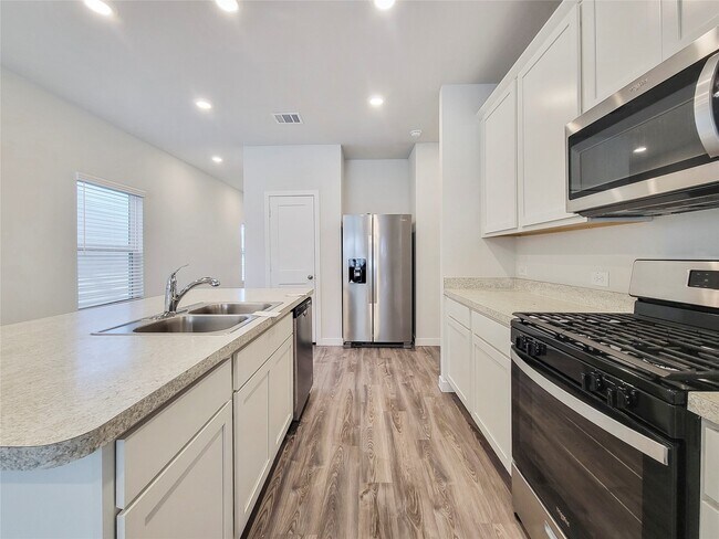 Foto del edificio - 16954 Pandora Wy