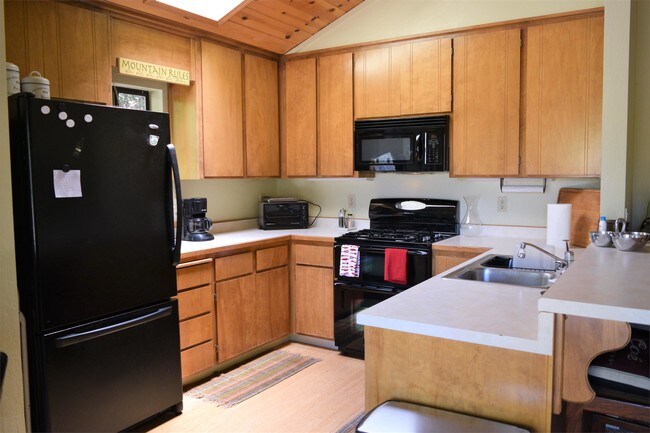Foto del edificio - 22623 Spruce Dr