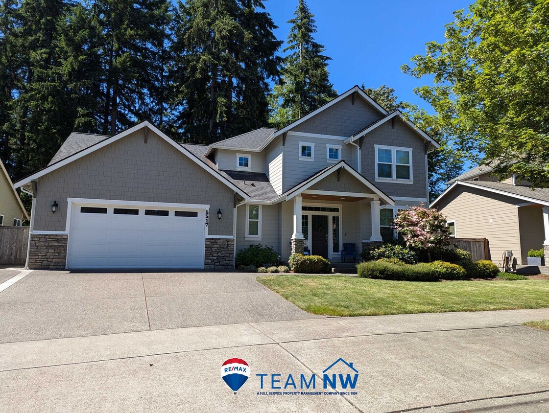 Primary Photo - MOVE IN READY! A/C 4 bed 3.25 bath home! 2...