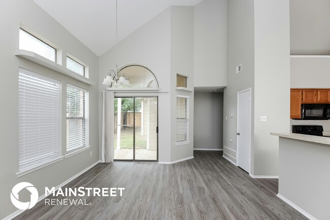 Building Photo - 2080 Palomino Trail