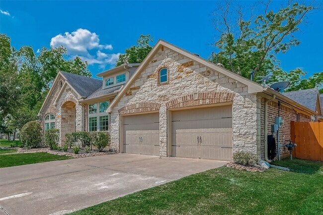 Foto del edificio - 5918 Emmit Creek Ln