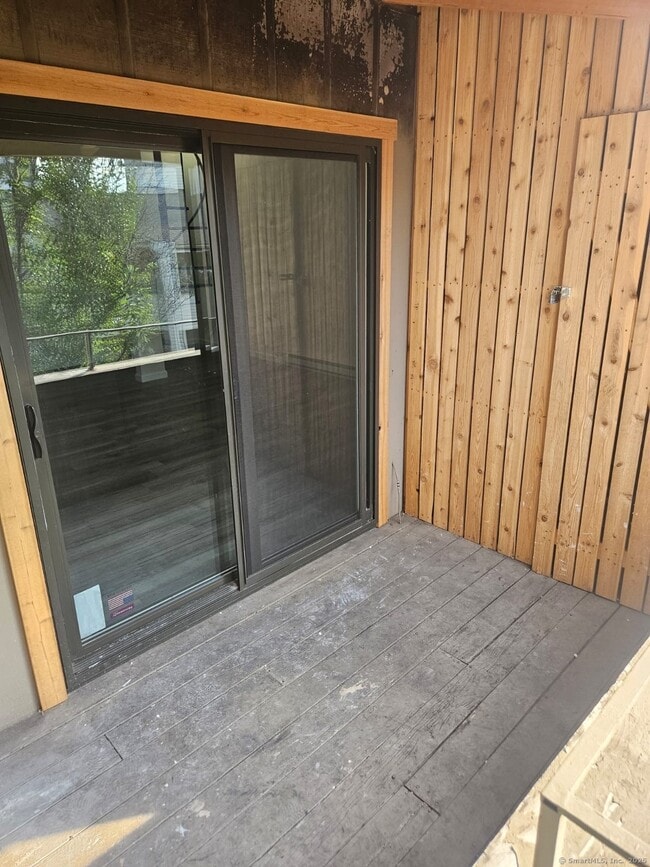 Building Photo - 125 Burgundy Hill Ln