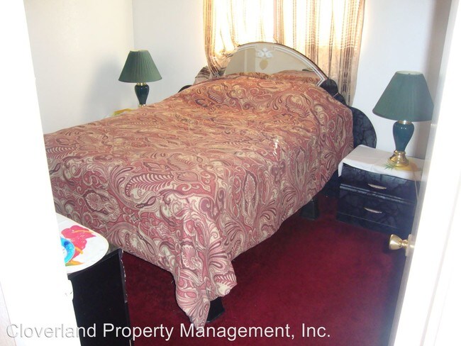 Foto del edificio - 5 br, 2 bath House - 268 E 10th St