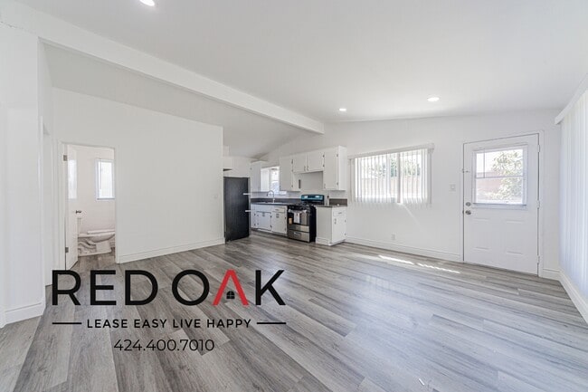 Building Photo - 8444 Stewart and Gray Rd