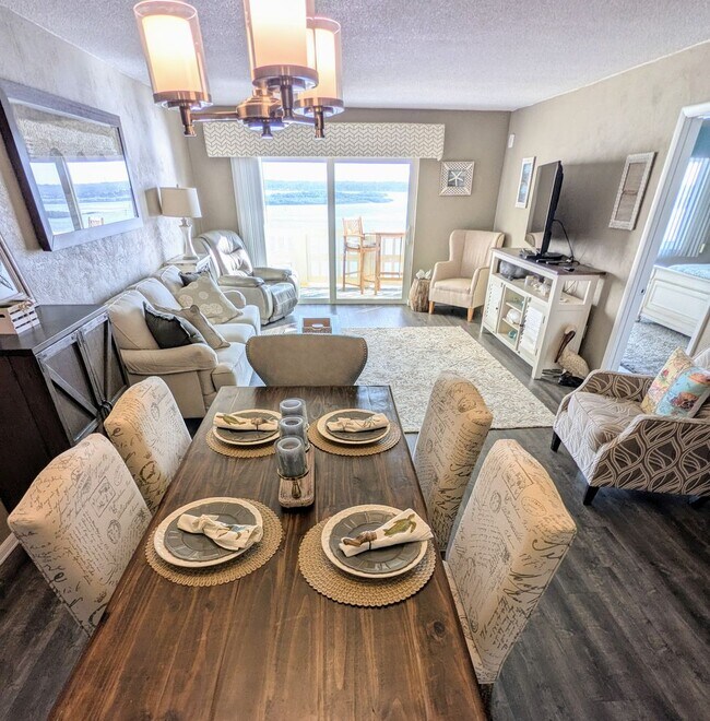 Foto del edificio - Fully Furnished Admiralty Club Riverfront ...