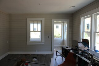 Foto del edificio - 221 Thompson Ave