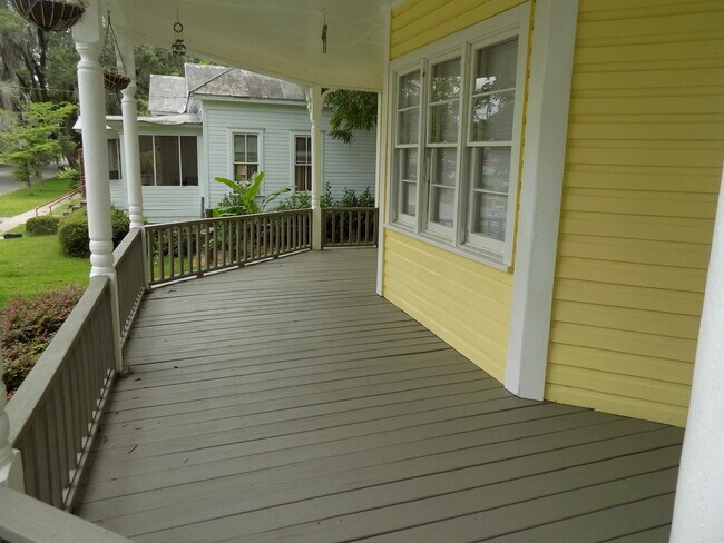 Building Photo - Apartment in Quitman
