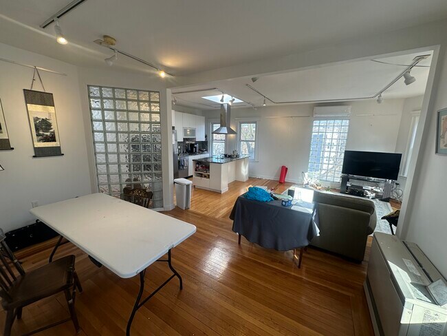 Foto del edificio - 231 Harvard St