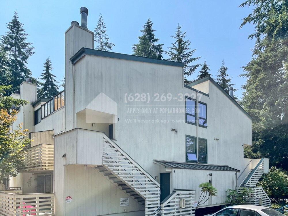 Primary Photo - 1019 156th Ave NE