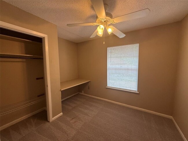 Building Photo - 1510 Glen Burnie Dr
