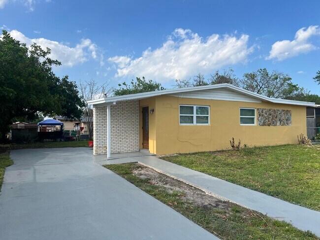 Foto del edificio - 5721 SW 38th St