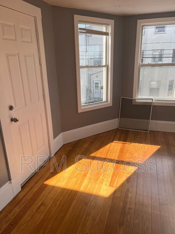 Photo - 219-221 Ashley Blvd. Apartment