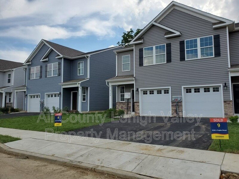 2160 S Poplar St, Allentown, PA 18103 House Rental in Allentown, PA