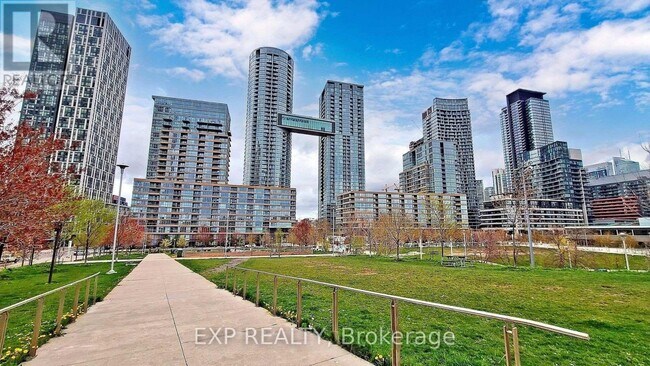 Building Photo - 21 Iceboat Terr