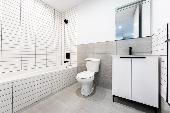 Building Photo - 91 De Sales Pl