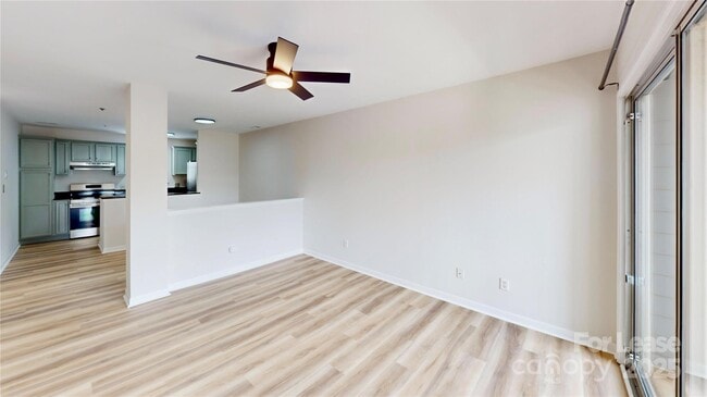 Foto del edificio - 525 Olmsted Park Pl