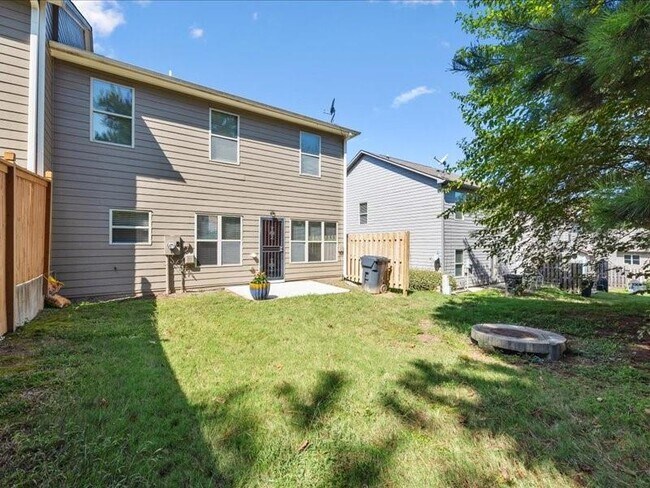 Building Photo - 472 Tufton Tr