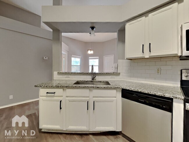 Building Photo - 6006 Ashley Spring