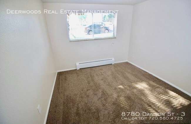 Foto del edificio - 8780 Dawson St