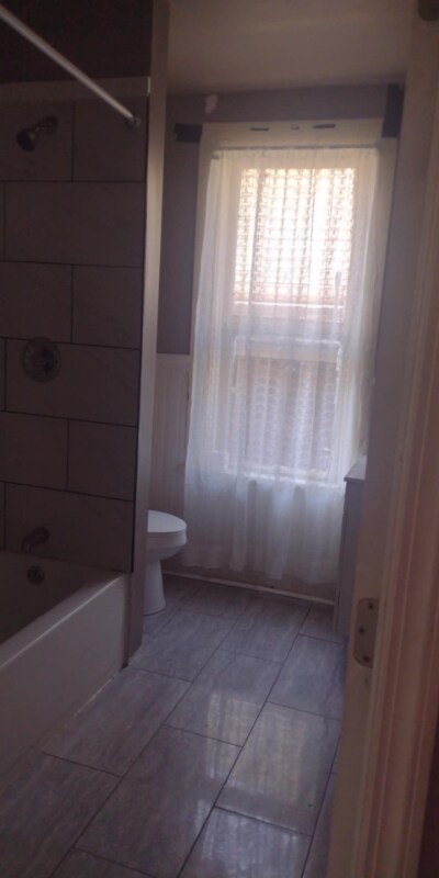 Foto del edificio - 869 Kenneth Ave