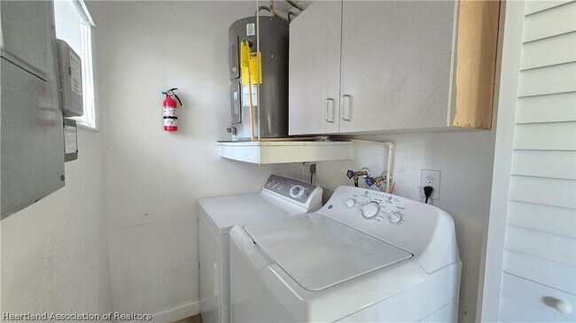 Foto del edificio - 4331 Hudson Blvd