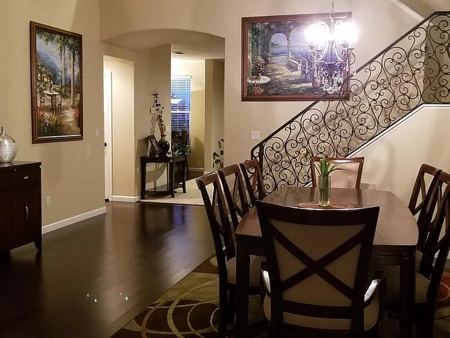 Foto del edificio - 3004 Fox Hill Dr