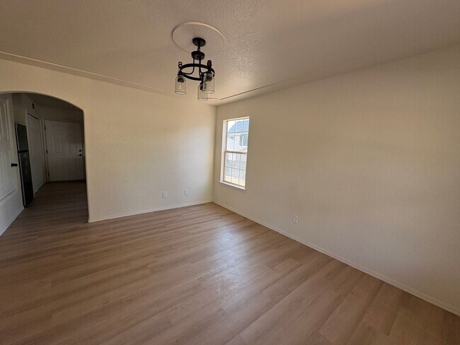 Building Photo - HOME FOR RENT IN ANTHONY