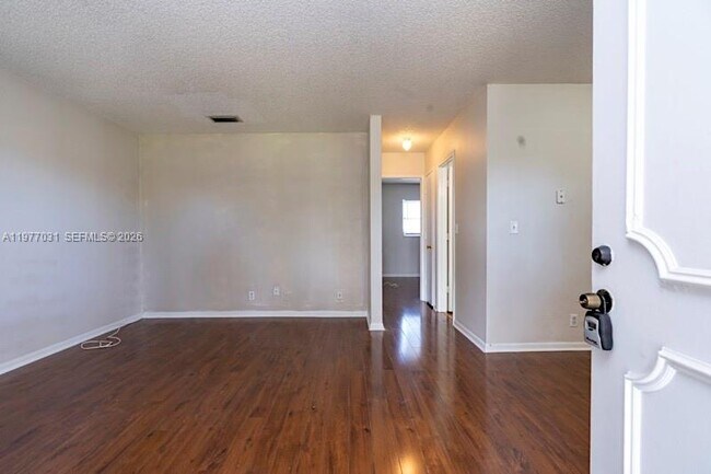 Foto del edificio - 5192 NE 6th Ave