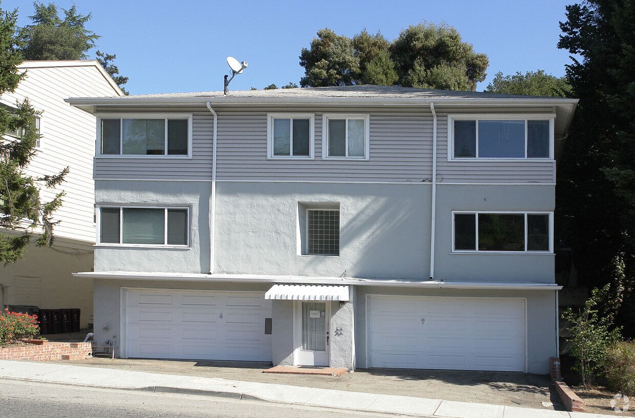Primary Photo - 2210 Mountain Blvd
