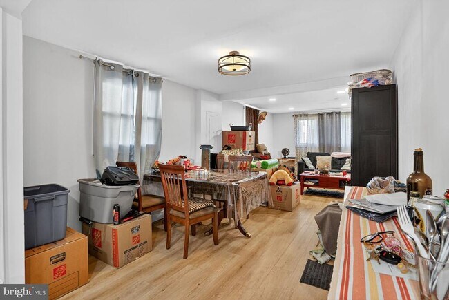 Foto del edificio - 2136 S Monroe St