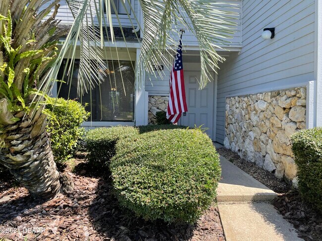 Foto del edificio - 122 Blue Heron Dr